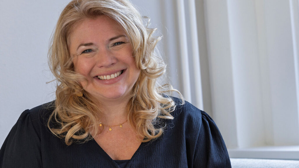 Kathelijne Van Dongen, opleider Masterclass Nieuwe Autoriteit en Geweldloos Verzet bij Loket Verzet